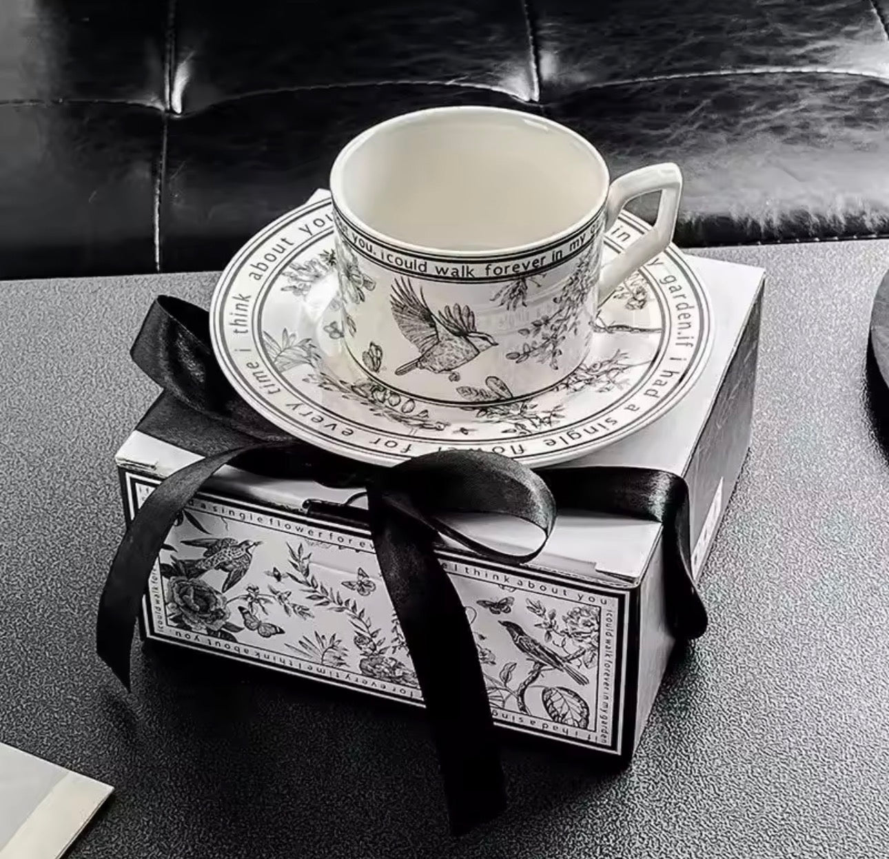 French retro black & white coffee cup set