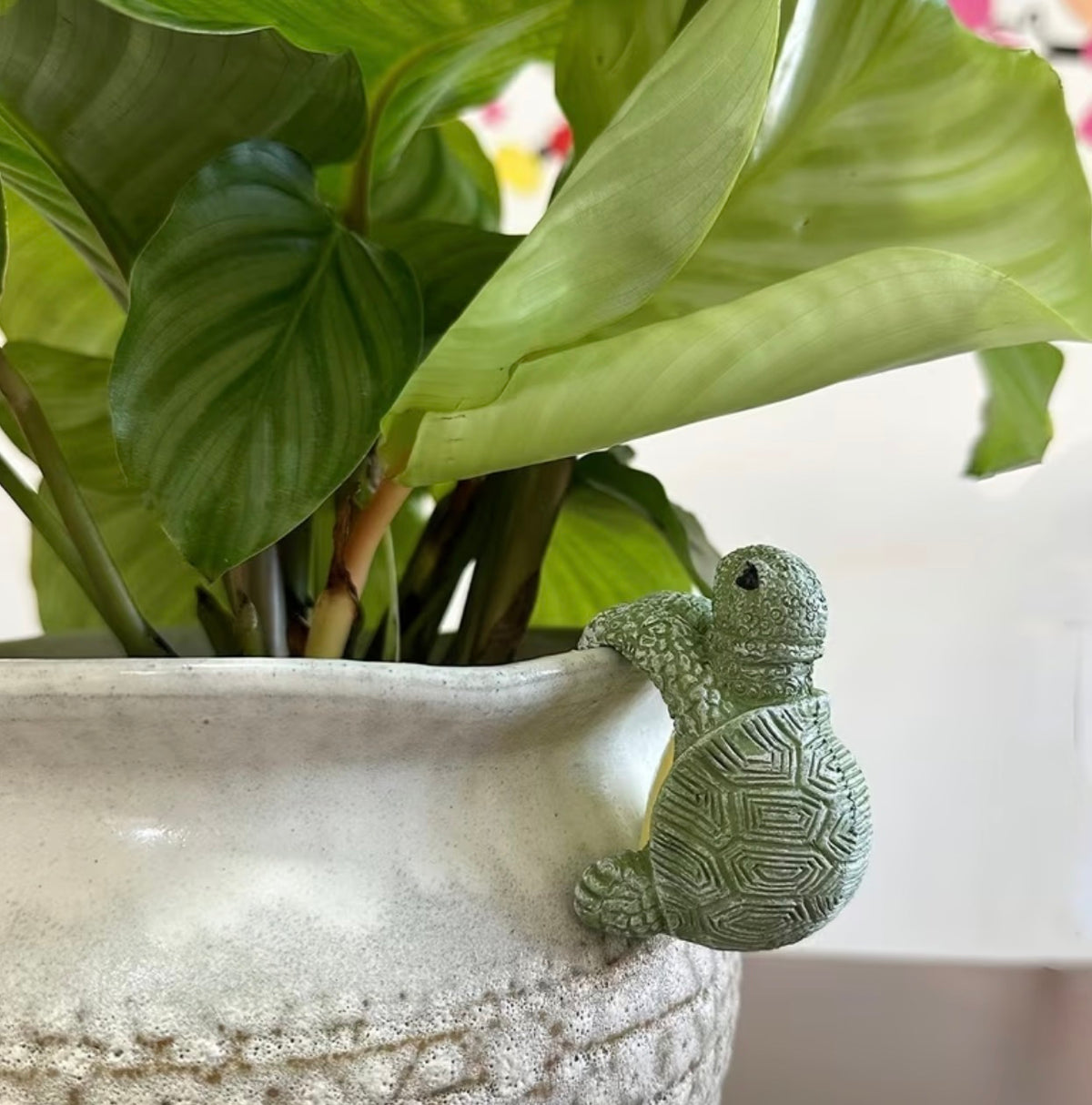1pc Cartoon Turtle Resin Hanging Planter, Indoor and Outdoor Decor for Living Room, Bedroom, TV Stand, Perfect for Christmas, Easter, Graduation, Valentine’s Day, Turtle Decor