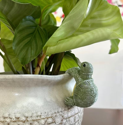 1pc Cartoon Turtle Resin Hanging Planter, Indoor and Outdoor Decor for Living Room, Bedroom, TV Stand, Perfect for Christmas, Easter, Graduation, Valentine’s Day, Turtle Decor