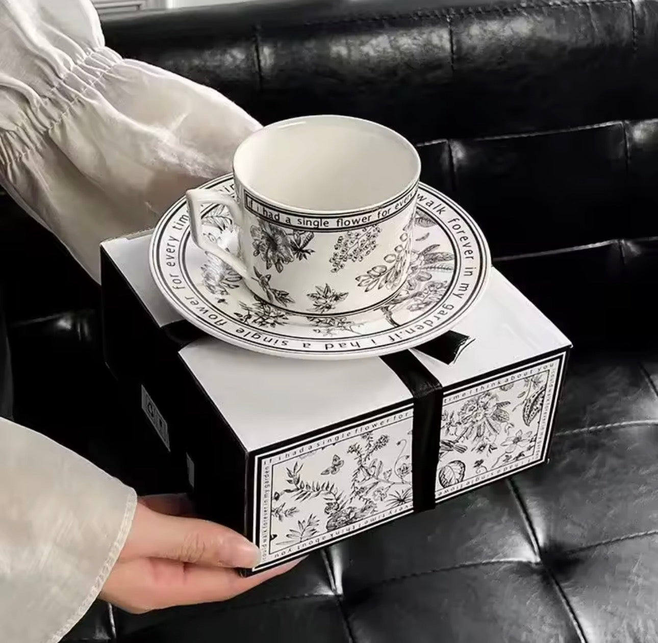 French retro black & white coffee cup set